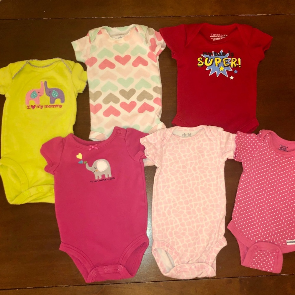 Newborn Onesies, Lot of 6